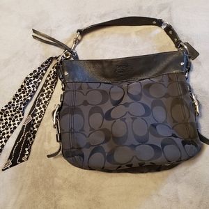 Large Coach - Signature Zoe - Black w/ C's
